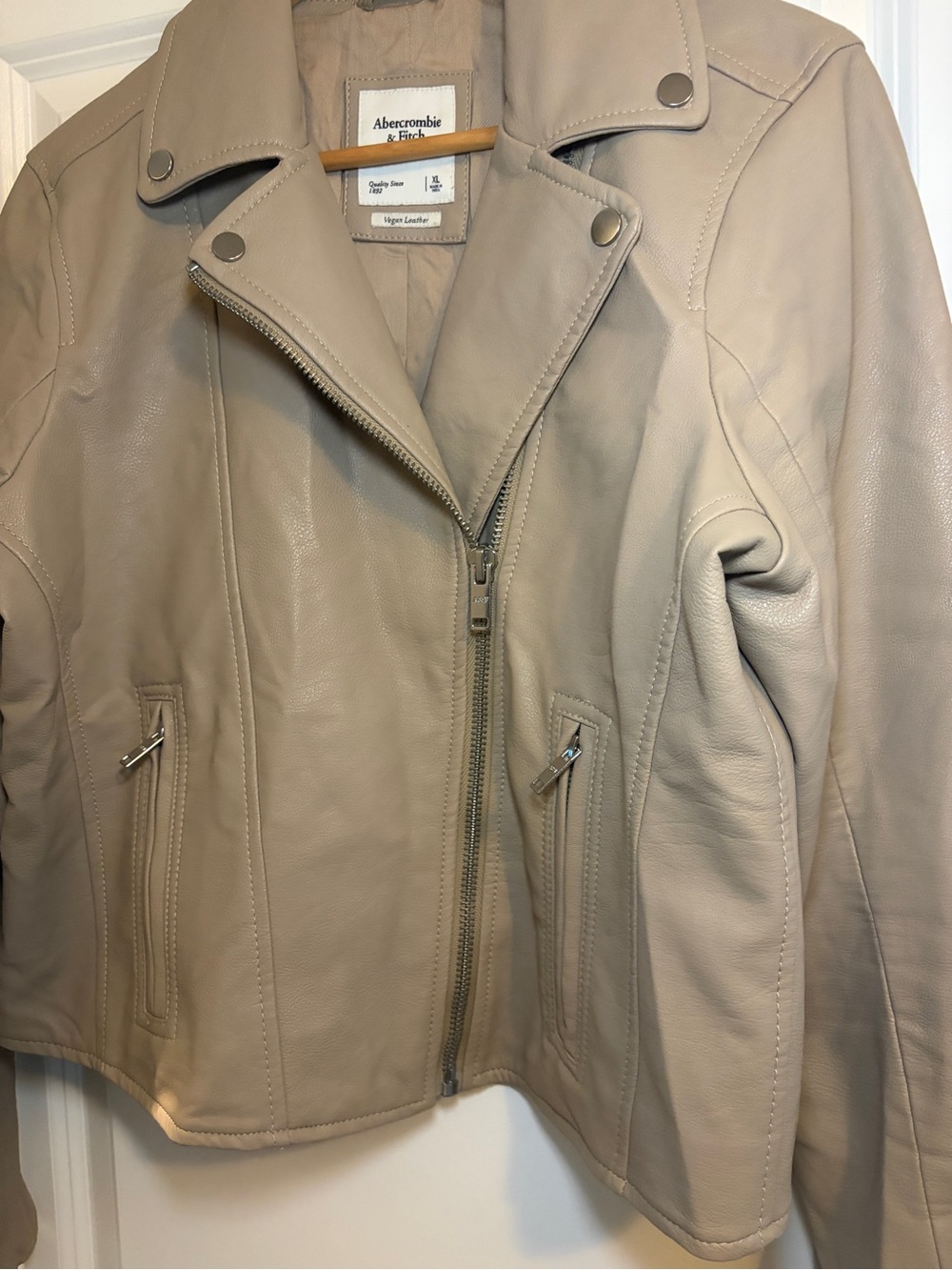 Abercrombie & Fitch | Cropped Taupe Faux Leather Moto Jacket - Picture 4 of 8